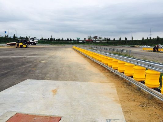 Mua Vật liệu cuộn EVA Rolling Guardrail Barrier màu đỏ hàng rào tùy chỉnh cho phép giải pháp an toàn lâu dài cho bảo vệ đường bộ online manufacture
