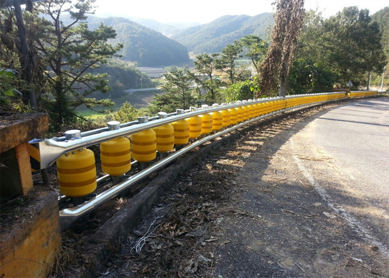 Đường cao tốc Guardrail Anti Collision Facility Roller EVA Rotary Barrel