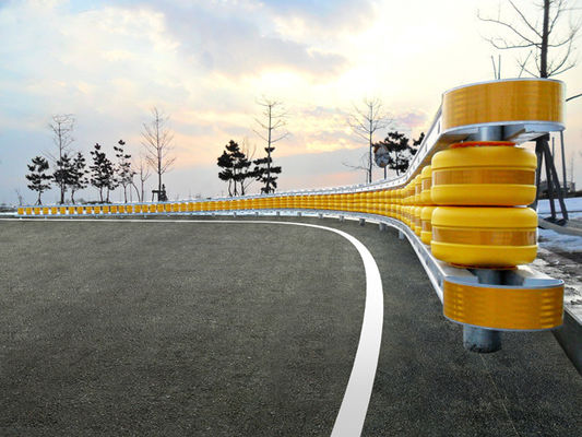 Giá tốt Khoảng cách 1m 0,7m 0,5m Highway Roller Barrier Được thiết kế để hỗ trợ đường cao tốc có tuổi thọ 10 năm và an toàn mạnh mẽ trực tuyến