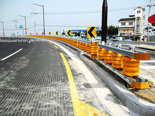 Giá tốt Diameter 245 350 Mm Roller Size Guardrail Rolling Barrier Tunnel Safety Solution for Road Protection and Traffic Control trực tuyến