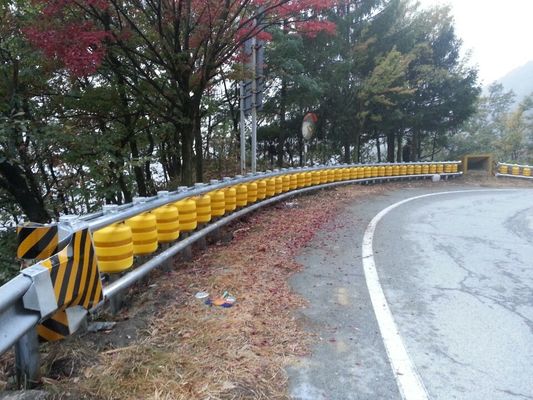 Good price 3pcs Beam Rolling Barrier with Guardrail Zinc Coating 85um600g mỗi mét vuông Hệ thống rào cản an toàn giao thông hạng nặng trực tuyến